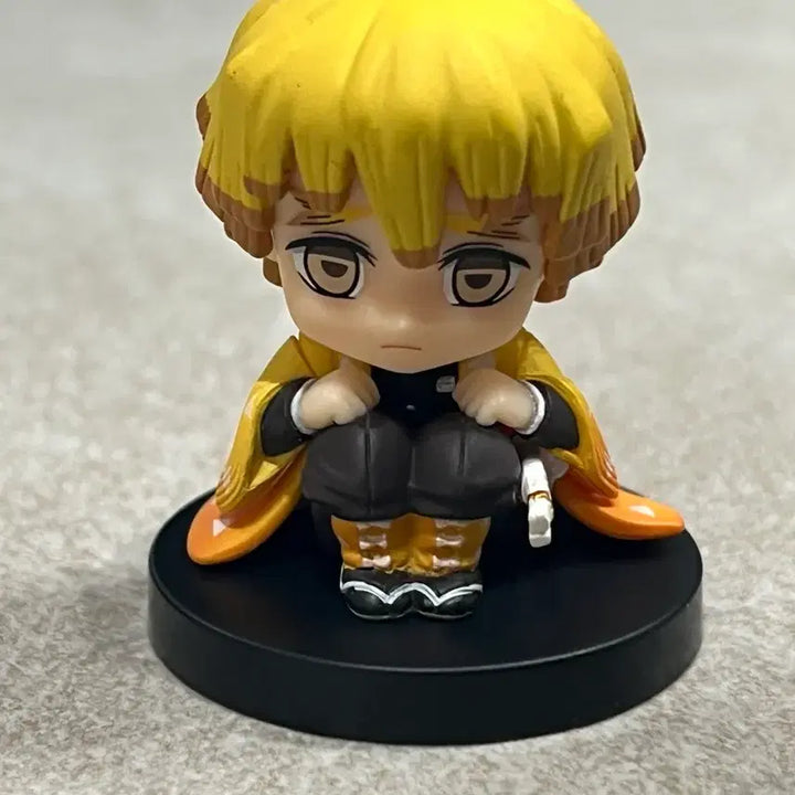 [BUNJANG] Demon Slayer Agatsuma Zenitsu Figure / 귀멸의칼날 애드버지모션 젠이츠 판매합니다.
