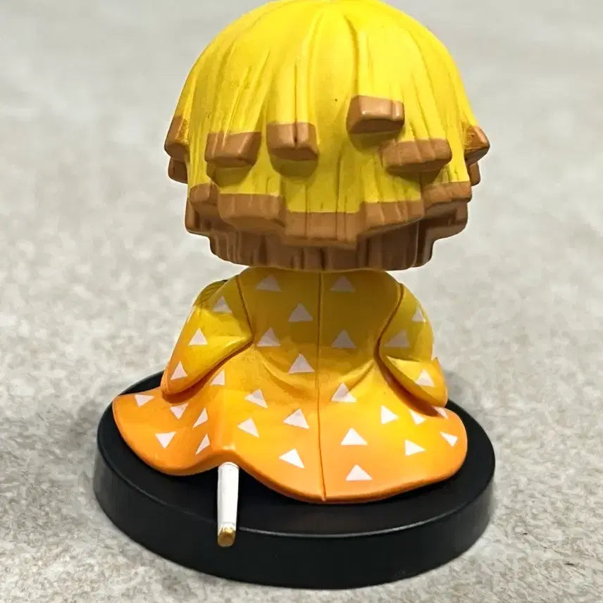 [BUNJANG] Demon Slayer Agatsuma Zenitsu Figure / 귀멸의칼날 애드버지모션 젠이츠 판매합니다.