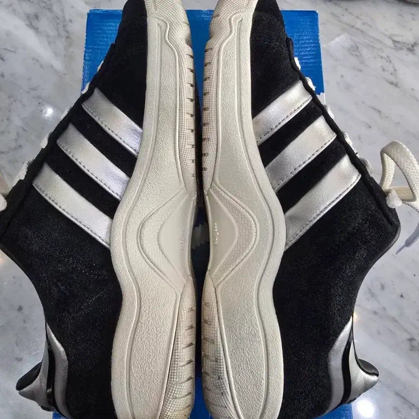 [BUNJANG] Adidas Campus x Atmos Supreme Black Sneakers 235 / 극미중고 캠퍼스x 아트모스 슈프림블랙 235