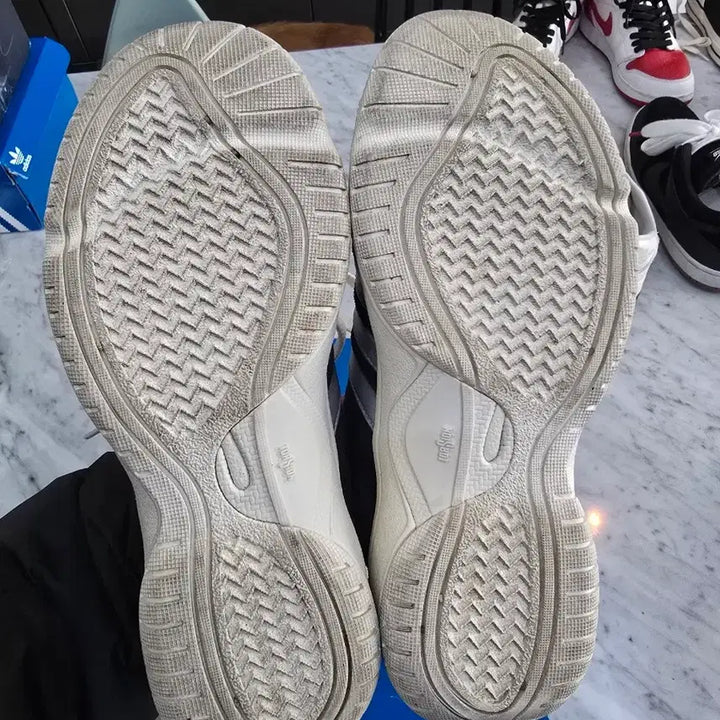 [BUNJANG] Adidas Campus x Atmos Supreme Black Sneakers 235 / 극미중고 캠퍼스x 아트모스 슈프림블랙 235