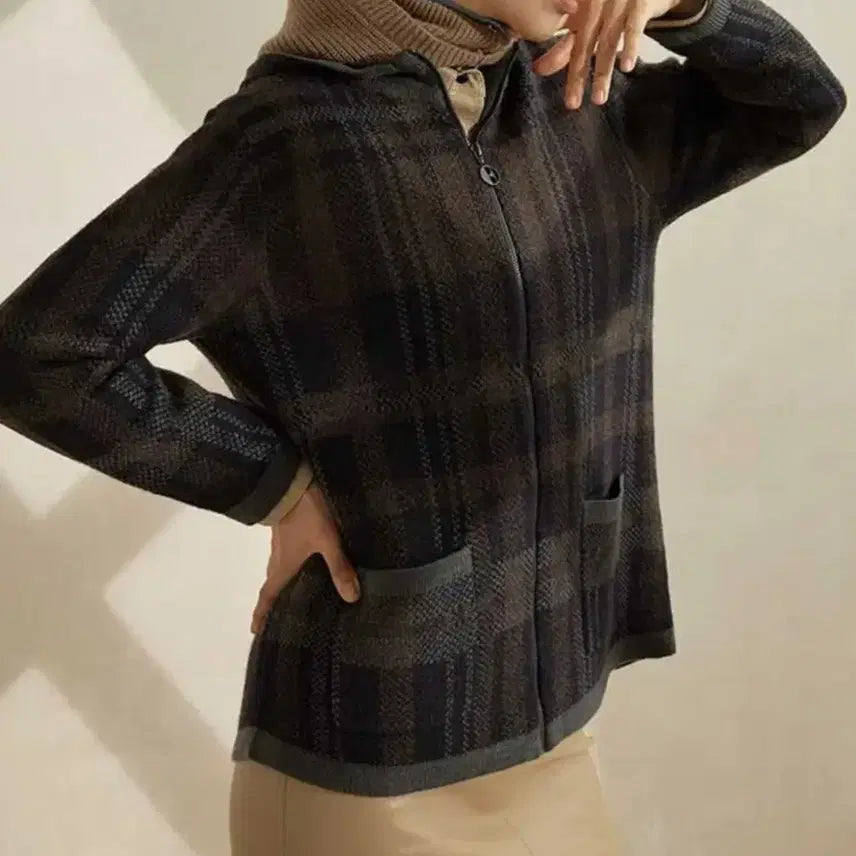 [BUNJANG] Elle Hooded Knit Zip-up Jacket / 엘르 후드 니트 집업 자켓