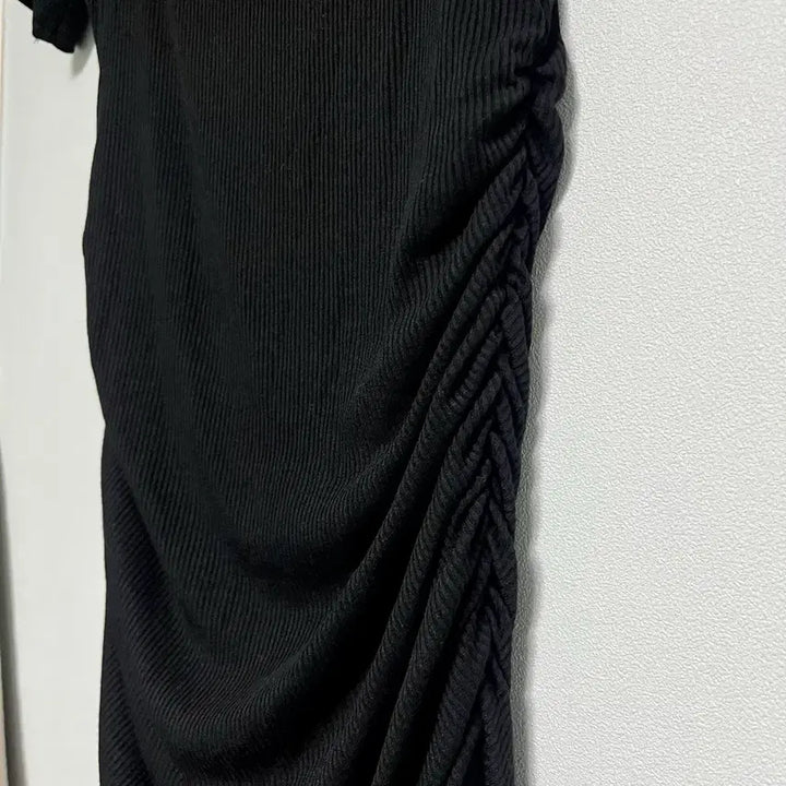 [BUNJANG] Black Front Slit Mini Dress / 블랙 앞트임 미니 원피스