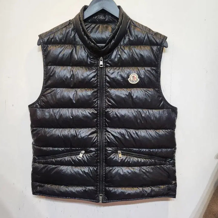 [BUNJANG] Moncler GUI Vest Size 2 / 몽클레어 GUI 패딩조끼 백화점판 2사이즈