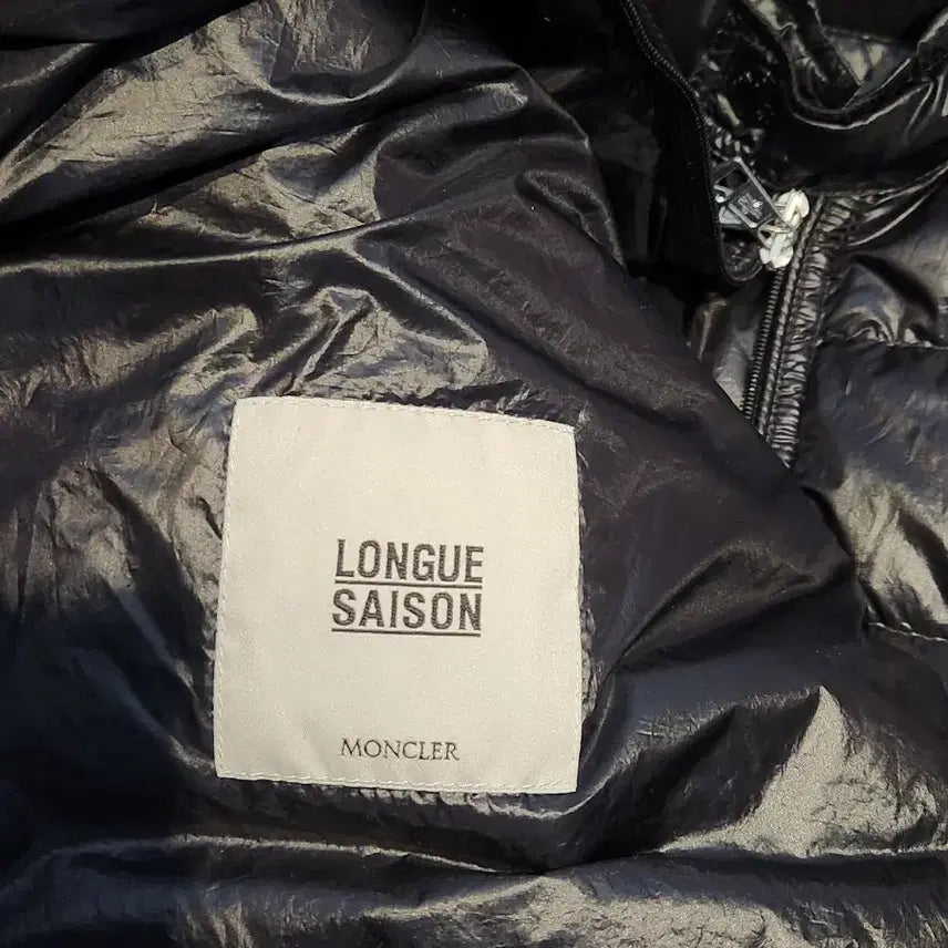 [BUNJANG] Moncler GUI Vest Size 2 / 몽클레어 GUI 패딩조끼 백화점판 2사이즈