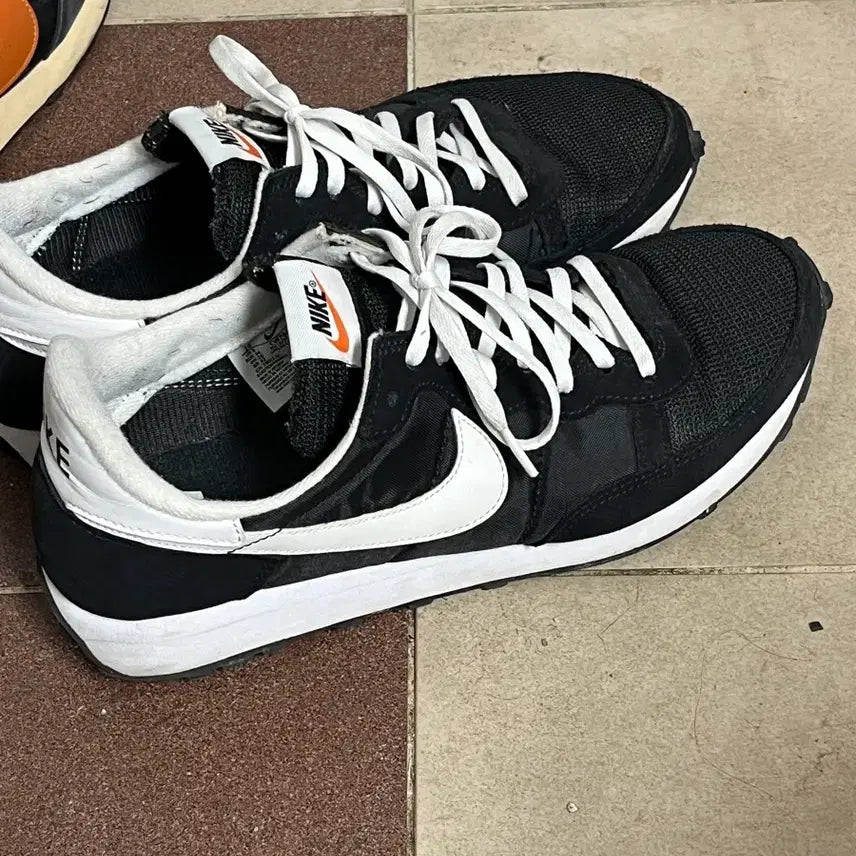 [BUNJANG] Nike Daybreak/Tailwind 79 Sneakers / 나이키 데이브레이크/테일윈드79