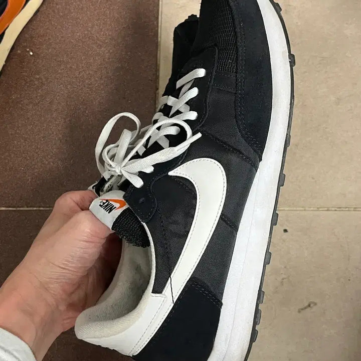 [BUNJANG] Nike Daybreak/Tailwind 79 Sneakers / 나이키 데이브레이크/테일윈드79