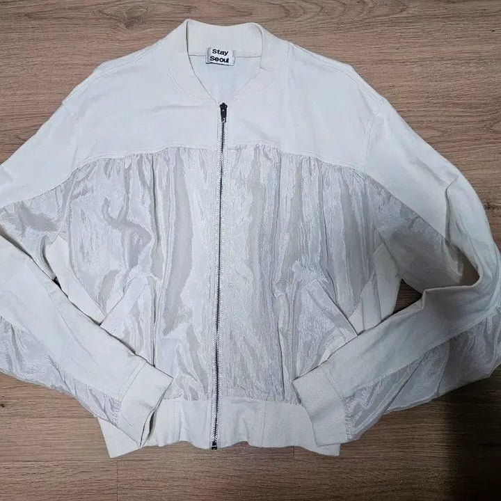 [BUNJANG] StaySeoul Shirring Jumper Cream / 스테이서울 셔링 점퍼 크림컬러