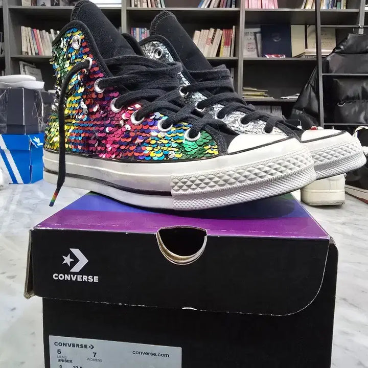 [BUNJANG] Converse Chuck 70 High Sequin Rainbow Sneakers / 컨버스 척70 하이 스팽글 레인보우 240