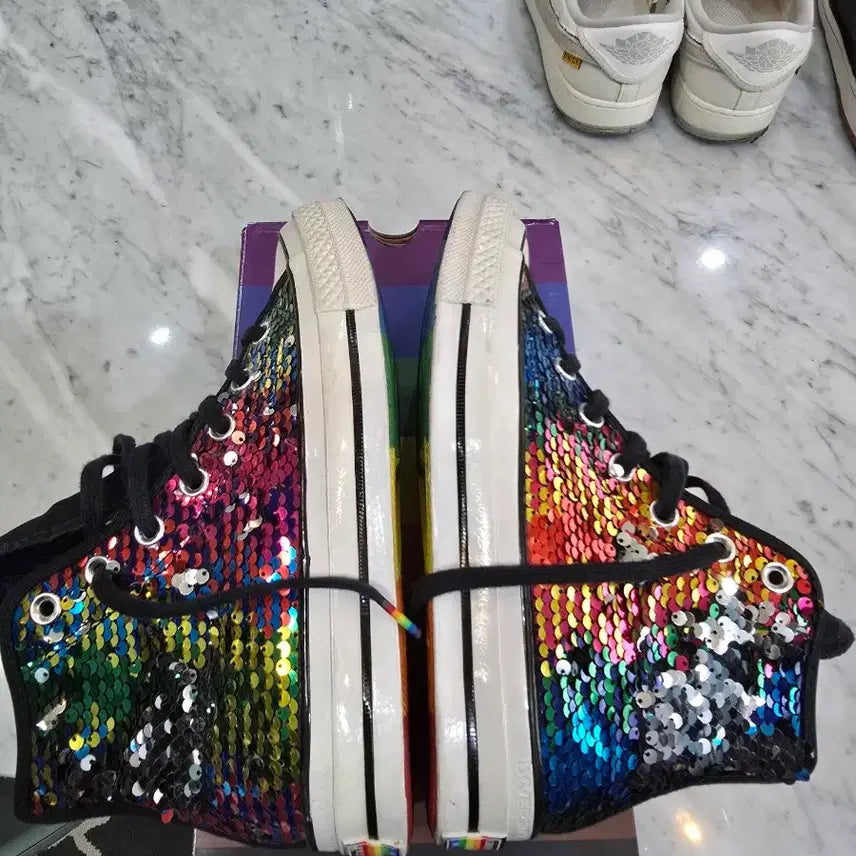 [BUNJANG] Converse Chuck 70 High Sequin Rainbow Sneakers / 컨버스 척70 하이 스팽글 레인보우 240