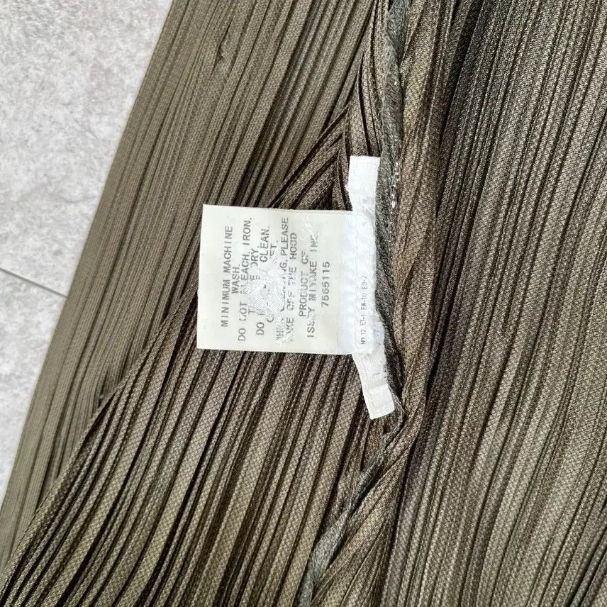 [BUNJANG] Pleated Khaki Jacket and Pants Set / 플리츠 카키색 자켓/바지 세트