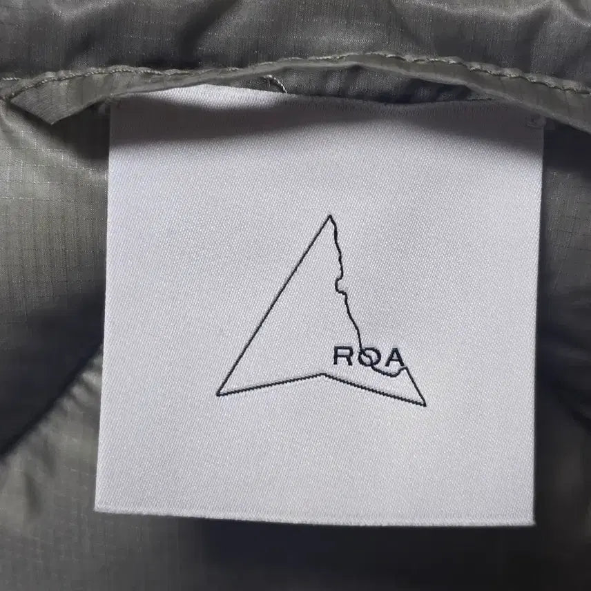 [BUNJANG] NewJeans Haerin Roa Hiking Light Down Jacket Gray / 로아 하이킹 라이트 다운 자켓 그레이 해린 패딩