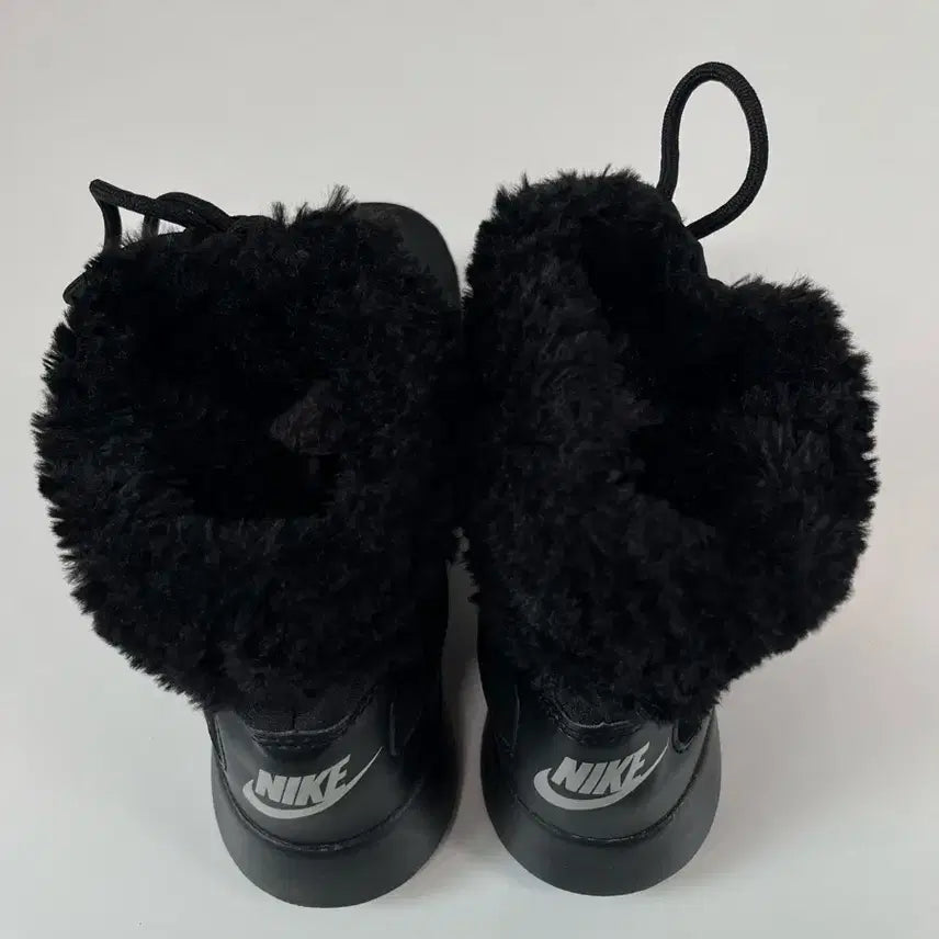 [BUNJANG] Nike Fur Boots / [245] 나이키 퍼 부츠