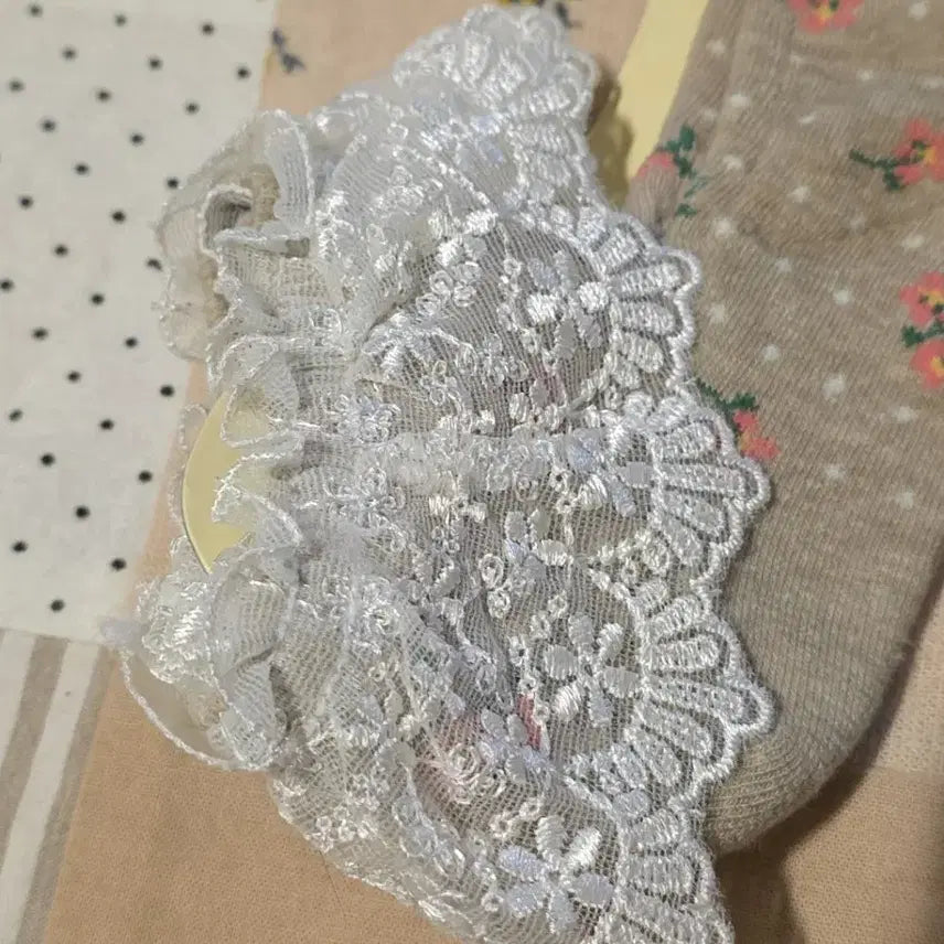 [BUNJANG] Lace Floral Socks / 새제품 레이스 양말