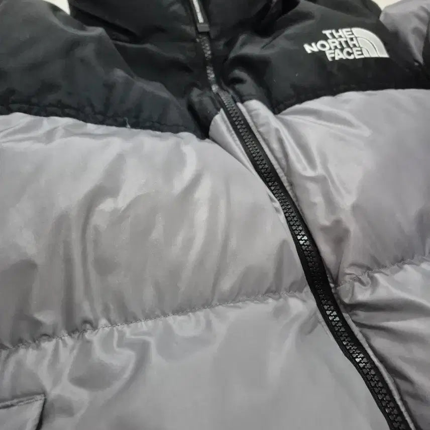 [BUNJANG] The North Face Nuptse Gray Black Padded Jacket L / 노스페이스 눕시 그레이 블랙 패딩 L/100