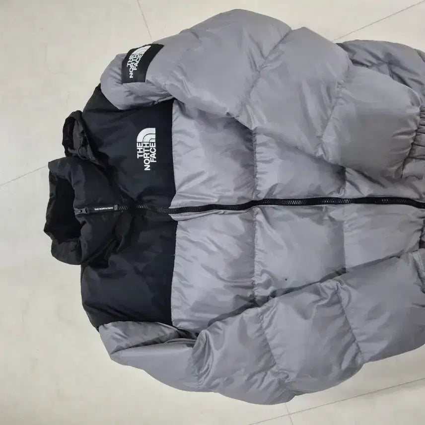 [BUNJANG] The North Face Nuptse Gray Black Padded Jacket L / 노스페이스 눕시 그레이 블랙 패딩 L/100