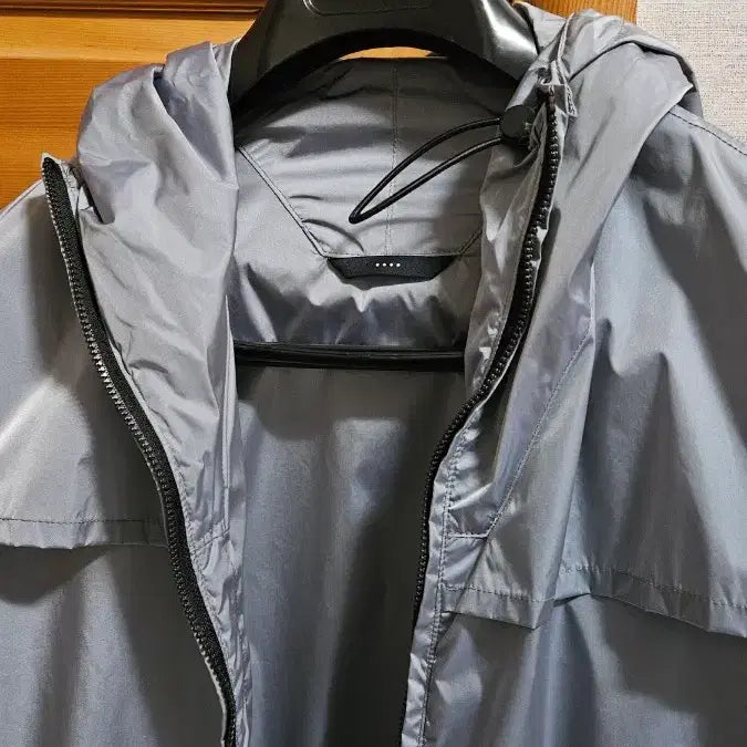 [BUNJANG] HEVO Nylon Metal Hooded Safari Jacket / 이태리 HEVO 나일론 메탈 후드 사파리 국내105