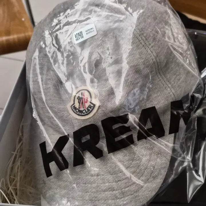 [BUNJANG] Moncler Fleece Baseball Cap Gray / 몽클레르 플리스 베이스볼캡 그레이