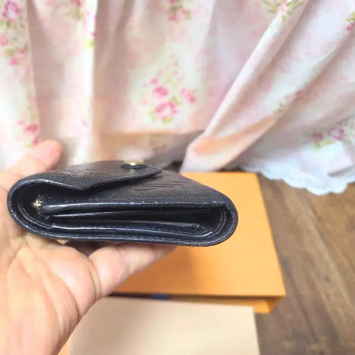 [BUNJANG] Louis Vuitton Victorine Wallet Empreinte Black / 루이비통 빅토린 월릿 앙프렝 블랙 풀셋