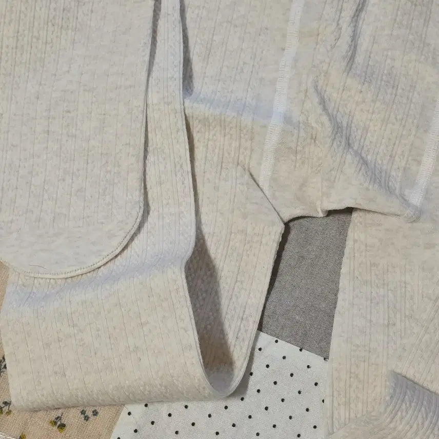 [BUNJANG] Oatmeal Natural Leggings / 새제품 오트밀 내추럴 레깅스