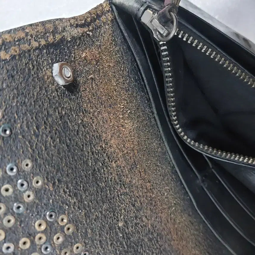 [BUNJANG] Diesel Leather Long Wallet with Studs / 디젤 리얼 가죽 장지갑 블랙 스터드