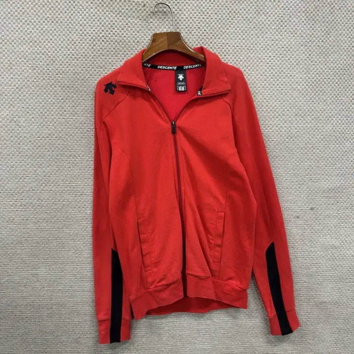 [SOLD OUT] 데상트 캐주얼 사이드로고 집업 M M11055