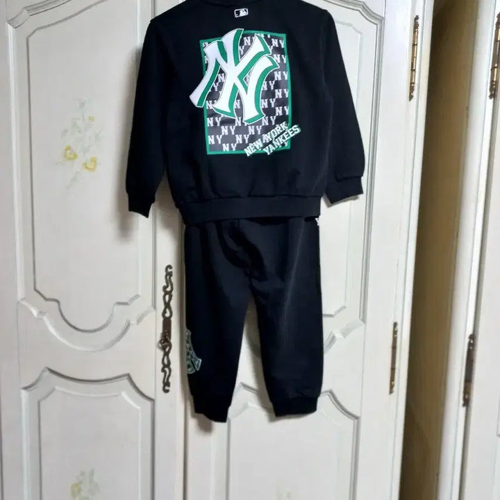 [BUNJANG] MLB Kids Monotif Set (130) / MLB 키즈 모노티브 세트(130)