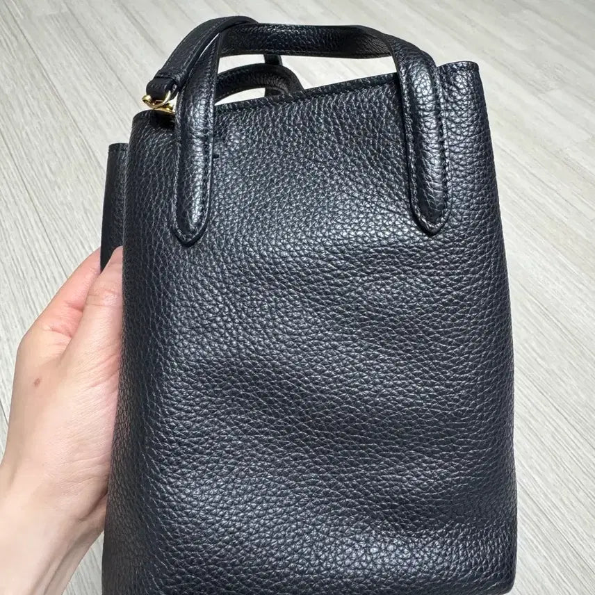 [BUNJANG] Ferragamo Mini Crossbody Bag / 페라가모 미니백 블랙