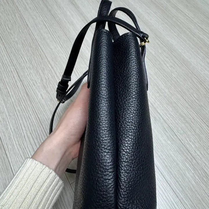 [BUNJANG] Ferragamo Mini Crossbody Bag / 페라가모 미니백 블랙
