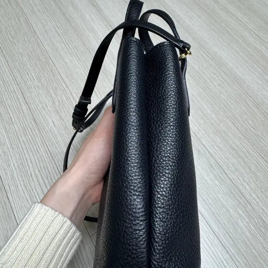 [BUNJANG] Ferragamo Mini Crossbody Bag / 페라가모 미니백 블랙