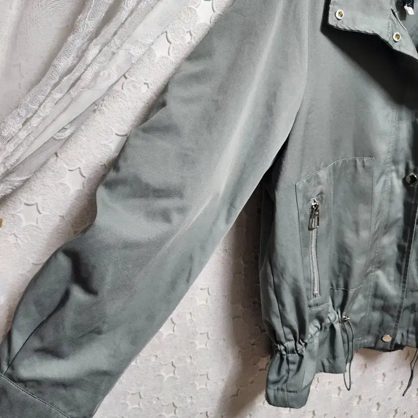 [BUNJANG] Khaki Spring Zip-Up Jacket (Women&