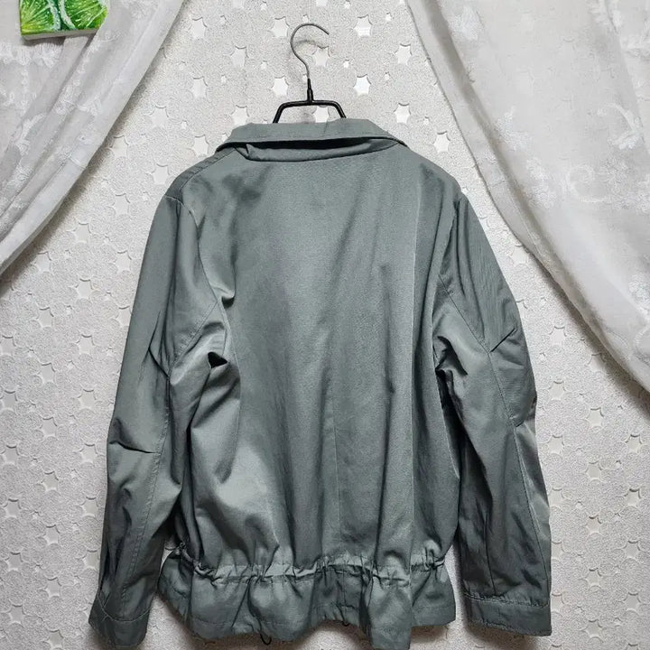 [BUNJANG] Khaki Spring Zip-Up Jacket (Women&