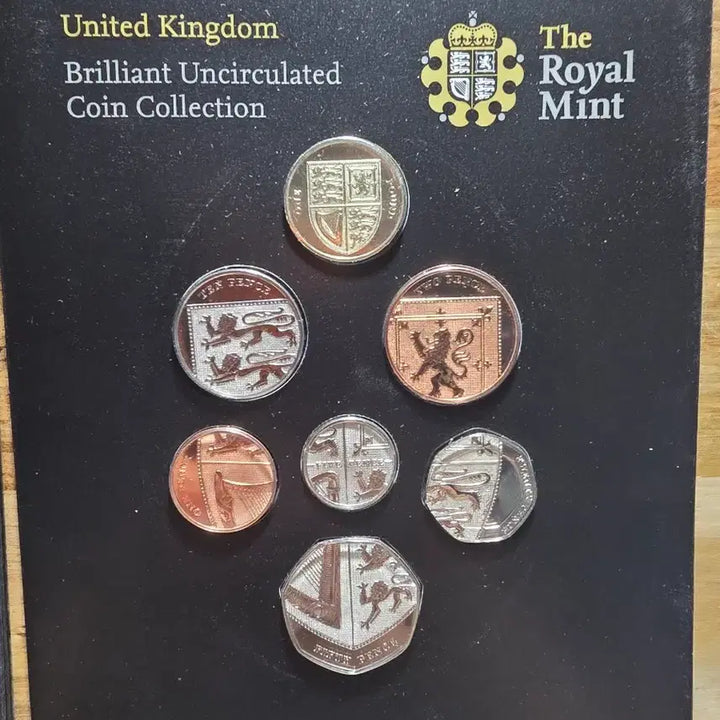 [BUNJANG] Royal Mint Emblems of Britain &amp; Royal Shield of Arms Coin Collection / 영국 로얄 민트 미사용 주화 신/구 컬렉션 2종