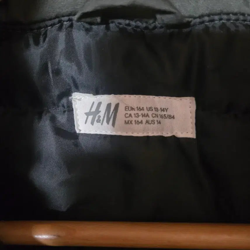 [BUNJANG] H&amp;M Hooded Fur-Lined Parka Jacket / H&amp;M 후드 퍼 안감 야상 점퍼
