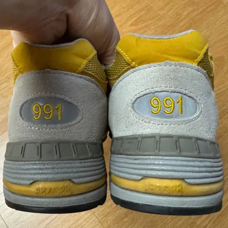 [BUNJANG] New Balance 991 Yellow Sneakers / 뉴발란스 991 옐로우 노랑 250