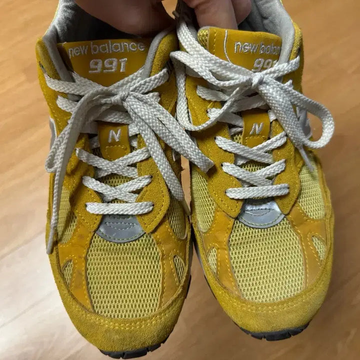 [BUNJANG] New Balance 991 Yellow Sneakers / 뉴발란스 991 옐로우 노랑 250