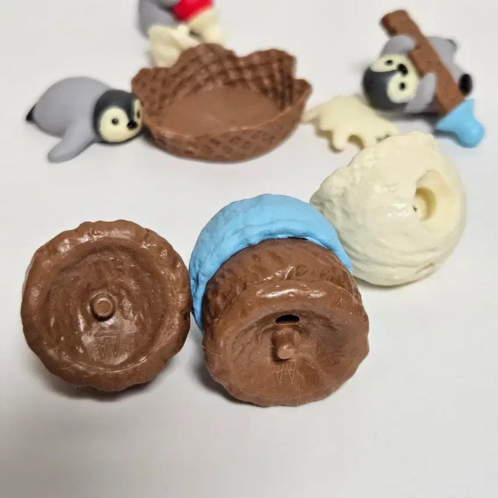 [BUNJANG] Epoch Penguin and Ice Cream Dessert Figure Bundle Set / 에폭 펭귄과 아이스크림 디저트 가챠 피규어 3종 일괄