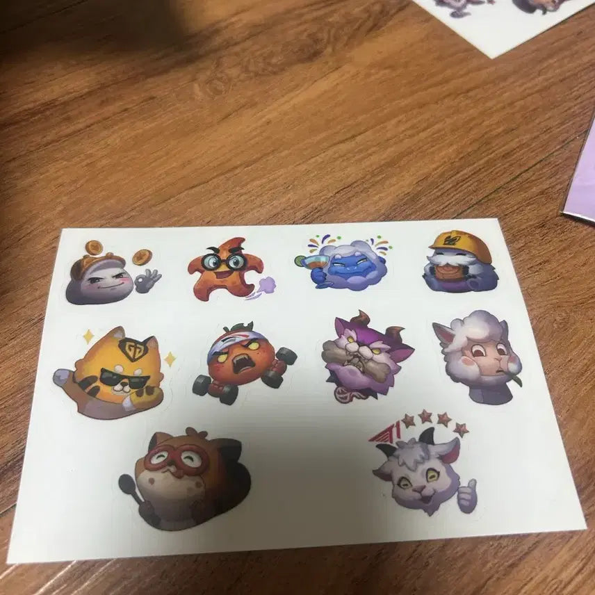 [BUNJANG] LCK 2024 Final Goods Set (Includes Light Stick) / LCK 2024 파이널 굿즈 패키지 세트 (응원봉 포함)