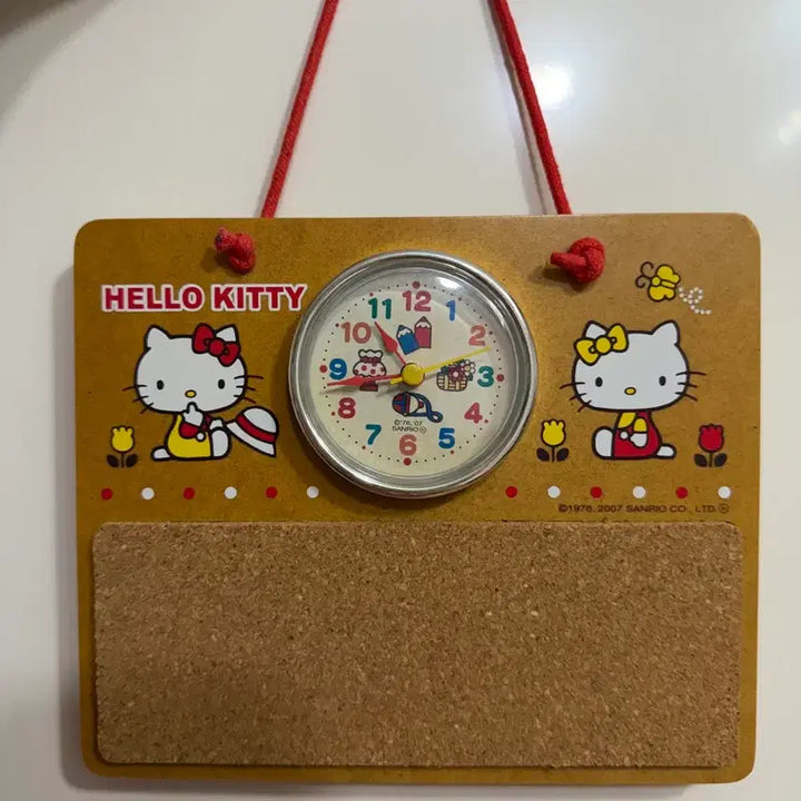 [BUNJANG] Kitty Cork Board Wall Clock / 고전키티 코르크보드 벽걸이시계
