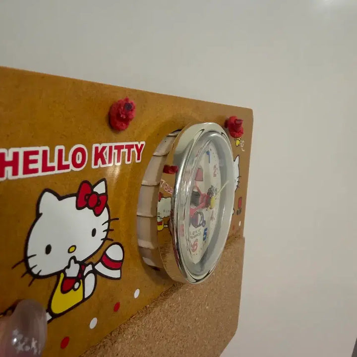 [BUNJANG] Kitty Cork Board Wall Clock / 고전키티 코르크보드 벽걸이시계