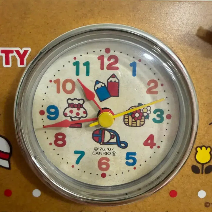 [BUNJANG] Kitty Cork Board Wall Clock / 고전키티 코르크보드 벽걸이시계