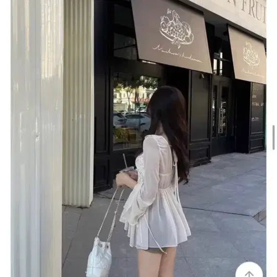 [BUNJANG] Chiffon Lace Jacquard Blouse / 쉬폰 레이스 자가드 블라우스