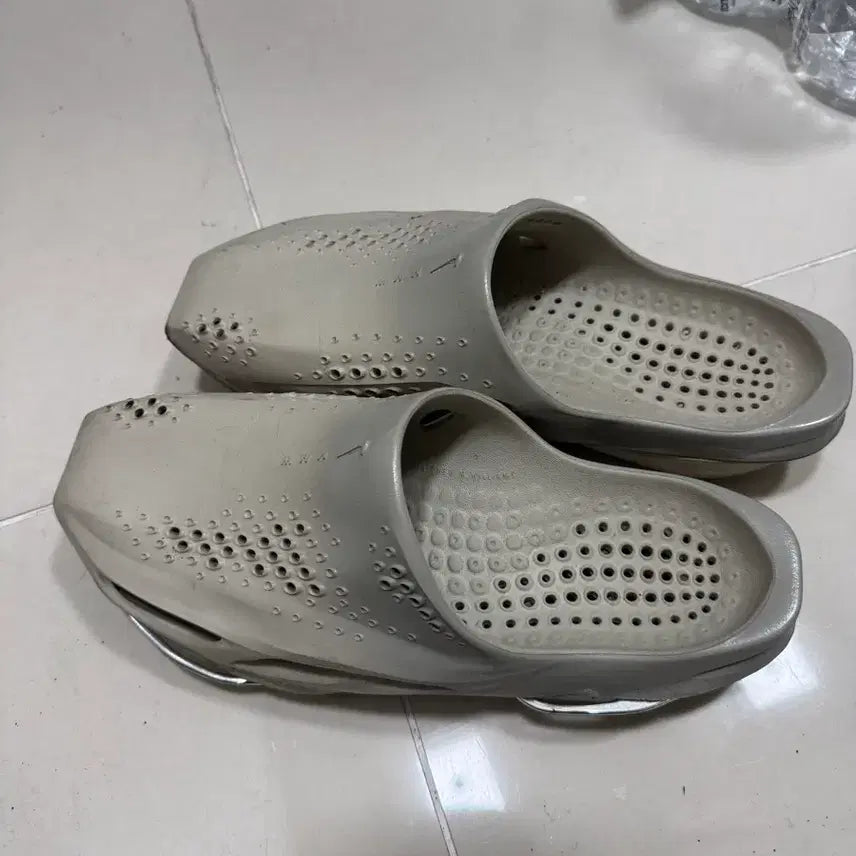 [BUNJANG] Nike Matthew Williams Slippers / 나이키x매튜윌리엄스 슬리퍼