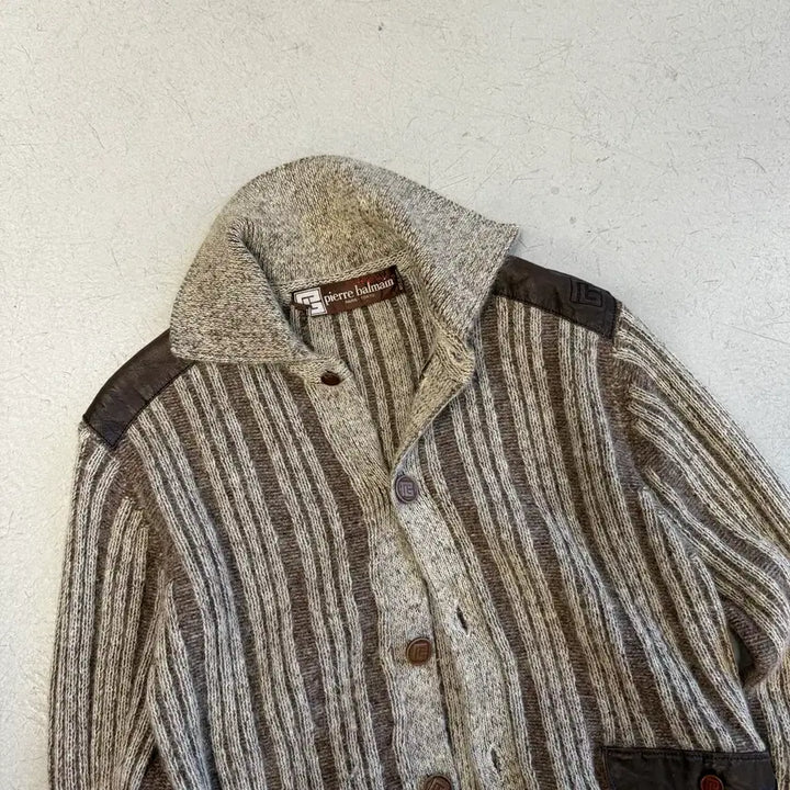 [SOLD OUT] 피에르발망 스트라이프 니트 가디건