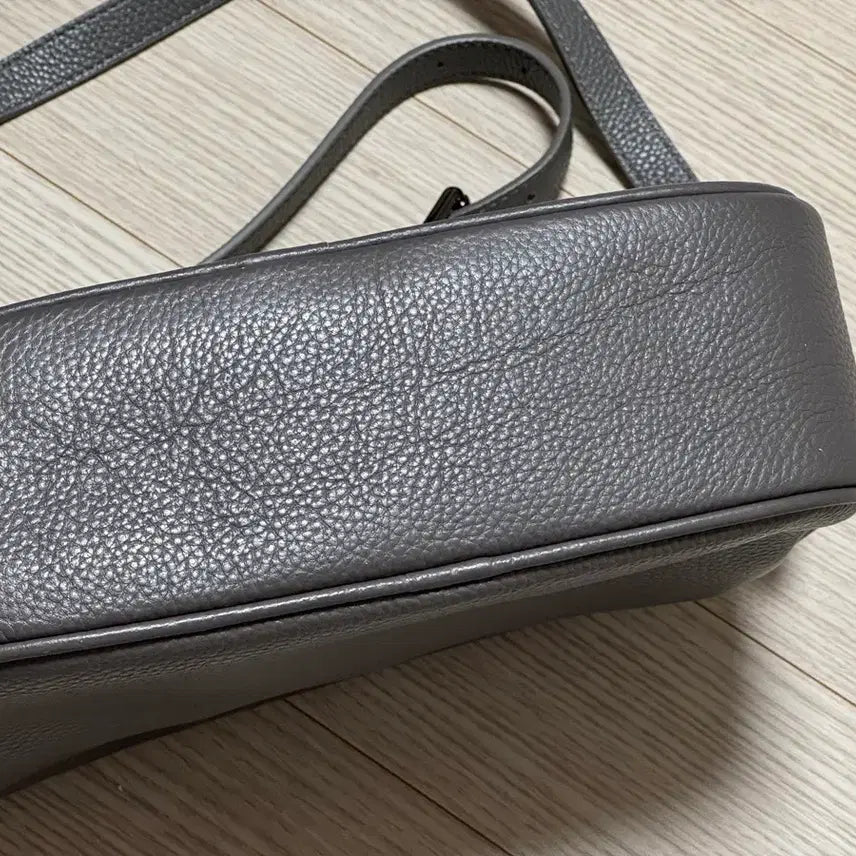 [BUNJANG] Esquire Gray Leather Crossbody Bag / 에스콰이어 가죽 크로스백 그레이 회색