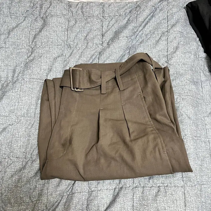 [SOLD OUT] Youth loosed pants(s)