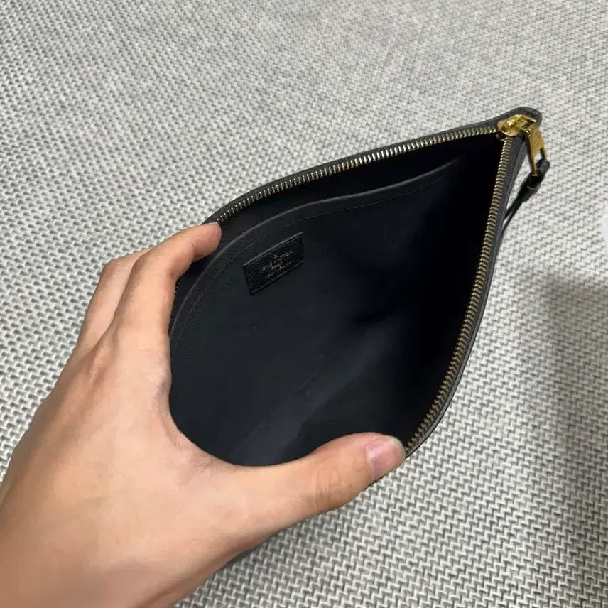 [BUNJANG] Louis Vuitton Monogram Empreinte Clutch Black / 루이비통 모노그램  앙프렝뜨 클러치 블랙