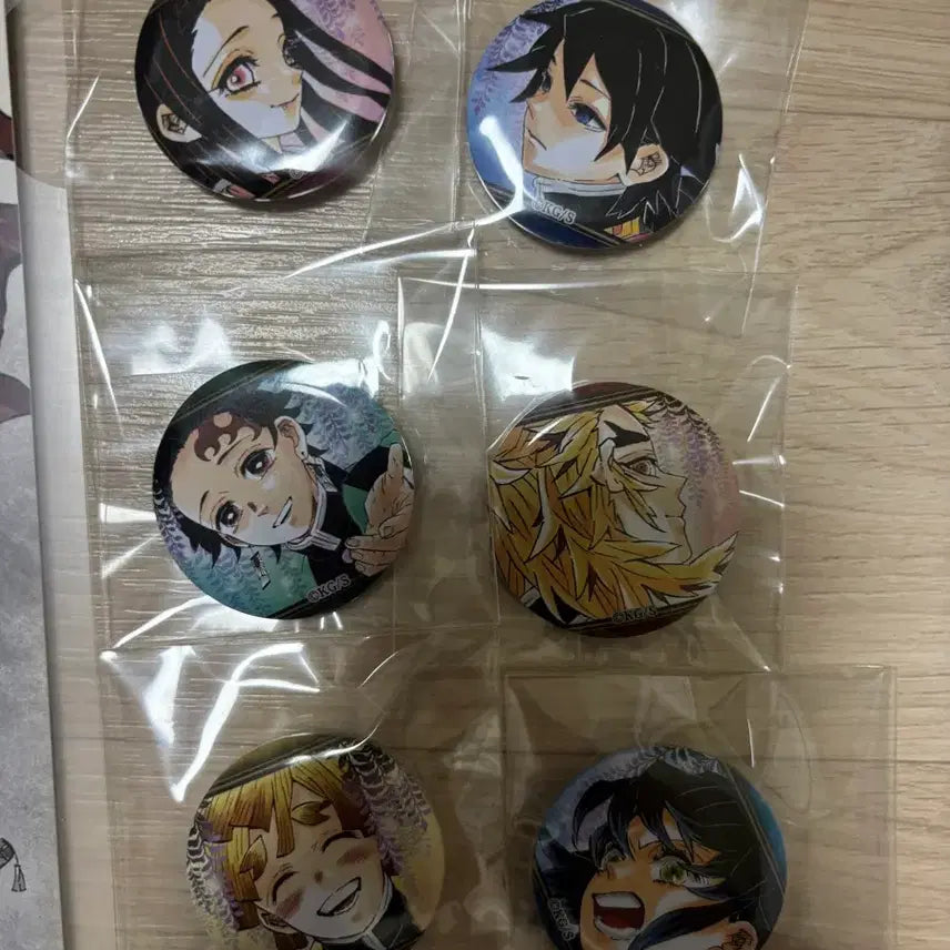 [BUNJANG] Demon Slayer Manga Bundle Set / 귀멸의칼날 만화책 및 굿즈 일괄 판매