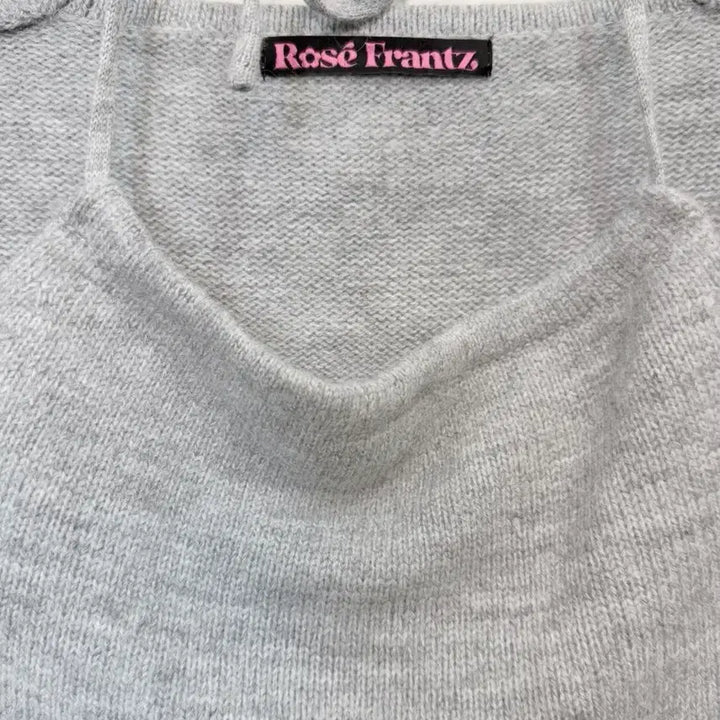 [BUNJANG] Rozefranz Cutout Halter Neck Knit Top / 로제프란츠 컷아웃 홀터넥 니트