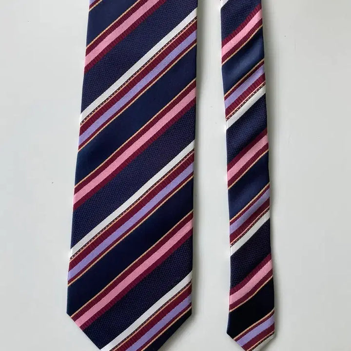 [BUNJANG] Crocodile Silk Necktie / 크로커다일 넥타이