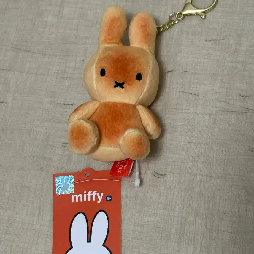 [BUNJANG] Miffy Baked Bread Miffy Doll Keyring / 정품) 구운빵 미피 Miffy 인형 키링 새상품